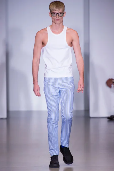 Look 36